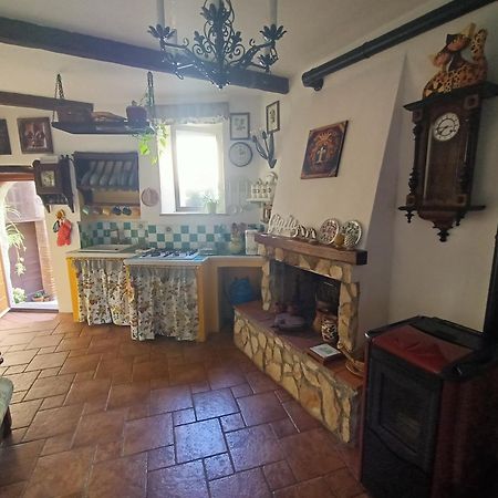 Giglio Vallerano. Alloggio Turistico Экстерьер фото
