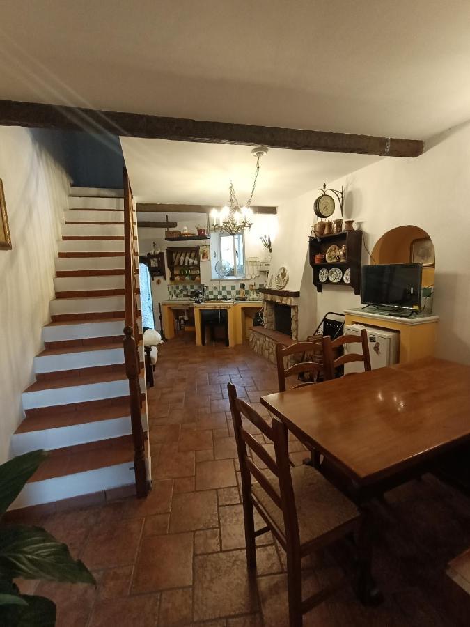 Giglio Vallerano. Alloggio Turistico Экстерьер фото